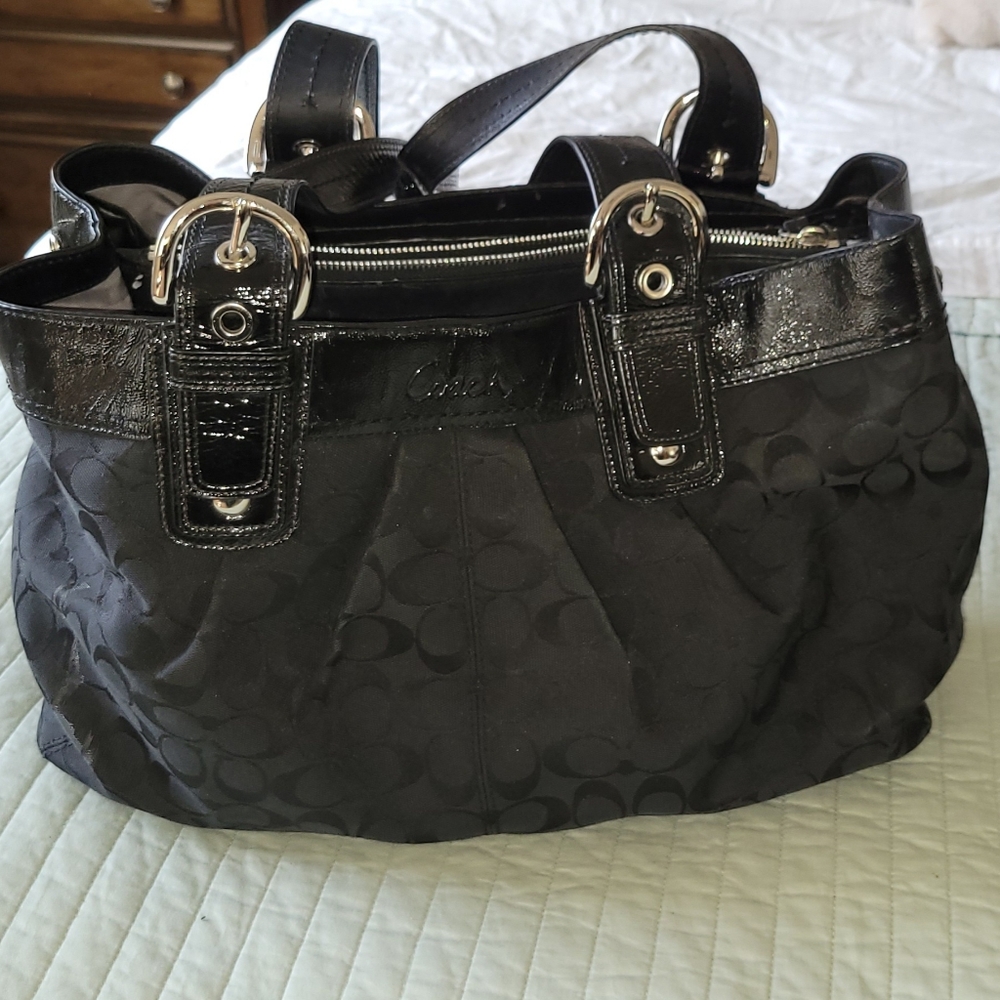 Coach Hampton Pleated Soho Hobo Satchel Black Signature Carryall Bag Purse